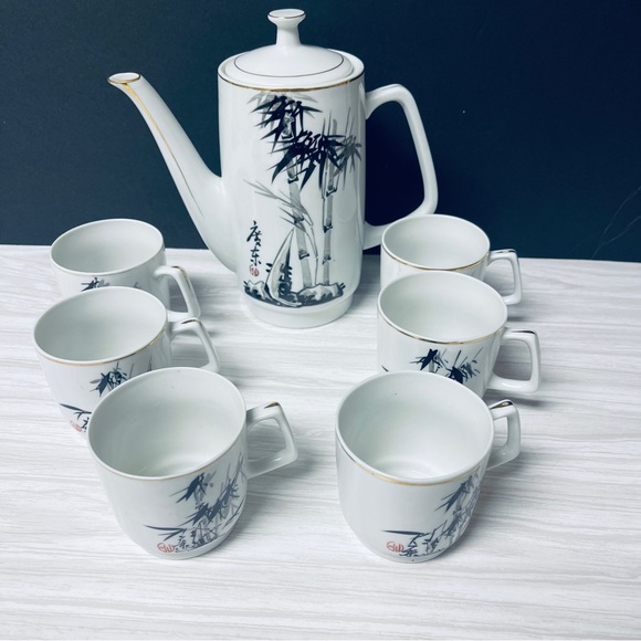 Vintage Japanese Saki Tea Pot Porcelain 6 Cups Set Gold Trim Bamboo - Picture 8 of 12